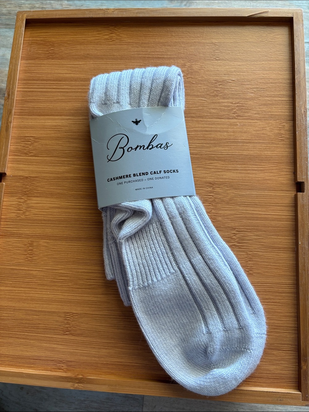 Bombas  Unisex Cashmere Blend Calf Socks - Light Blue